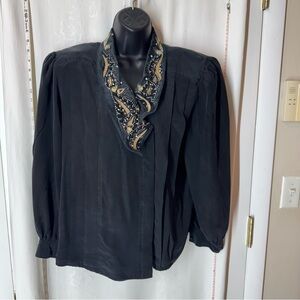 Vintage Women's Licole with Detailed Collar and Lapel